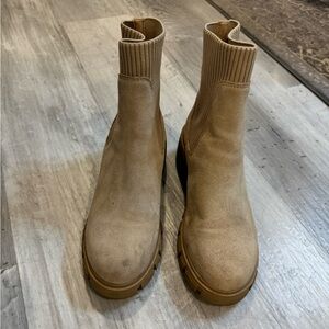 Steve Madden suede boots